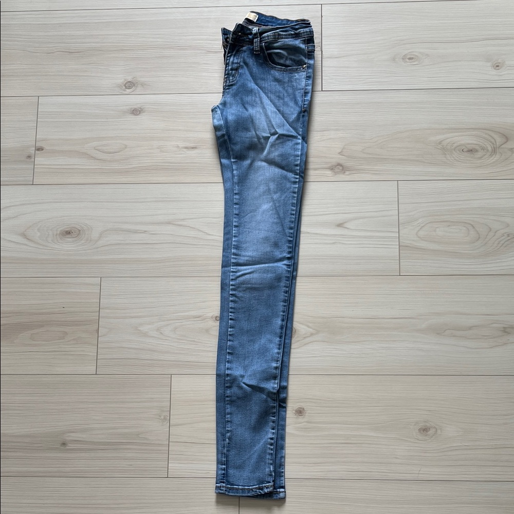Women's Skinny Jeans in Blue